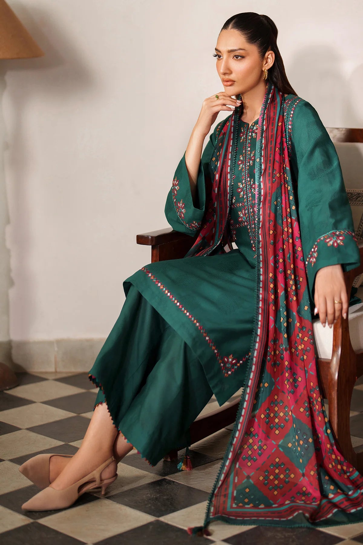 EMBROIDERED JACQUARD KHADDAR UW-0146