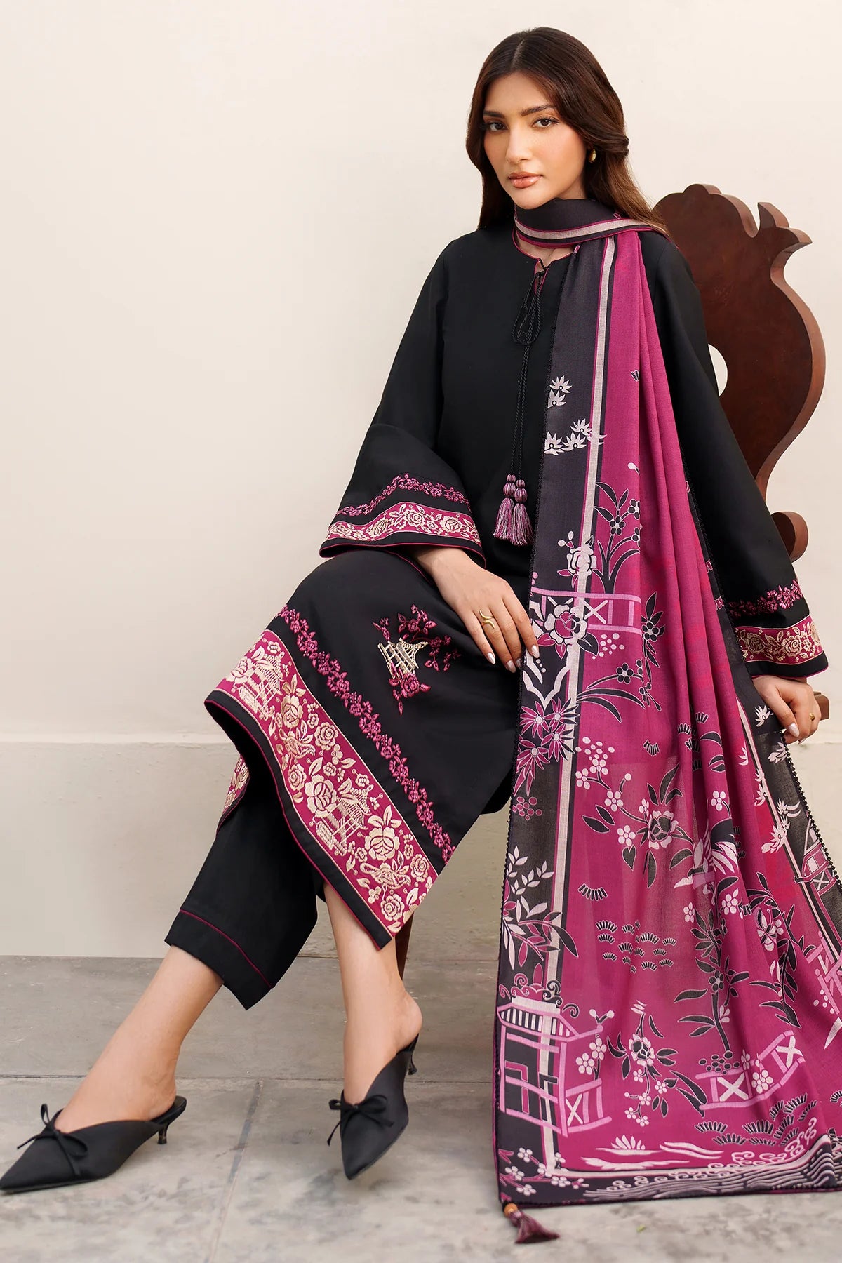 EMBROIDERED PREMIUM VISCOSE UW-0154