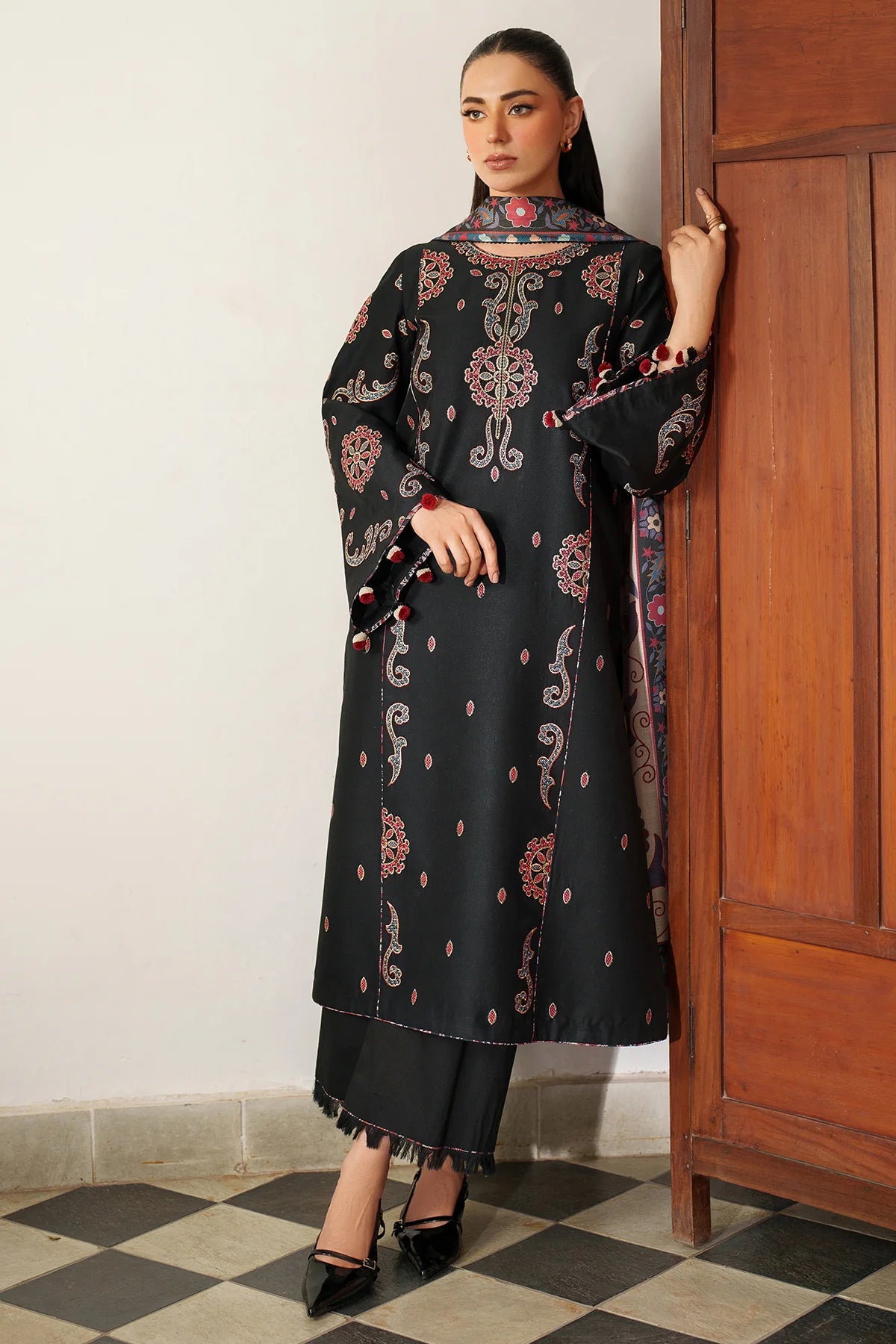 EMBROIDERED PREMIUM VISCOSE UW-0152