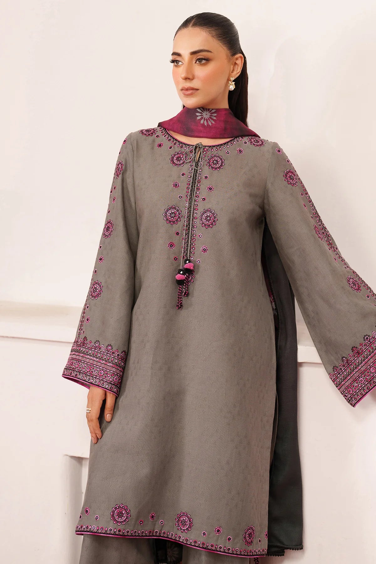 EMBROIDERED JACQUARD KHADDAR UW-0151