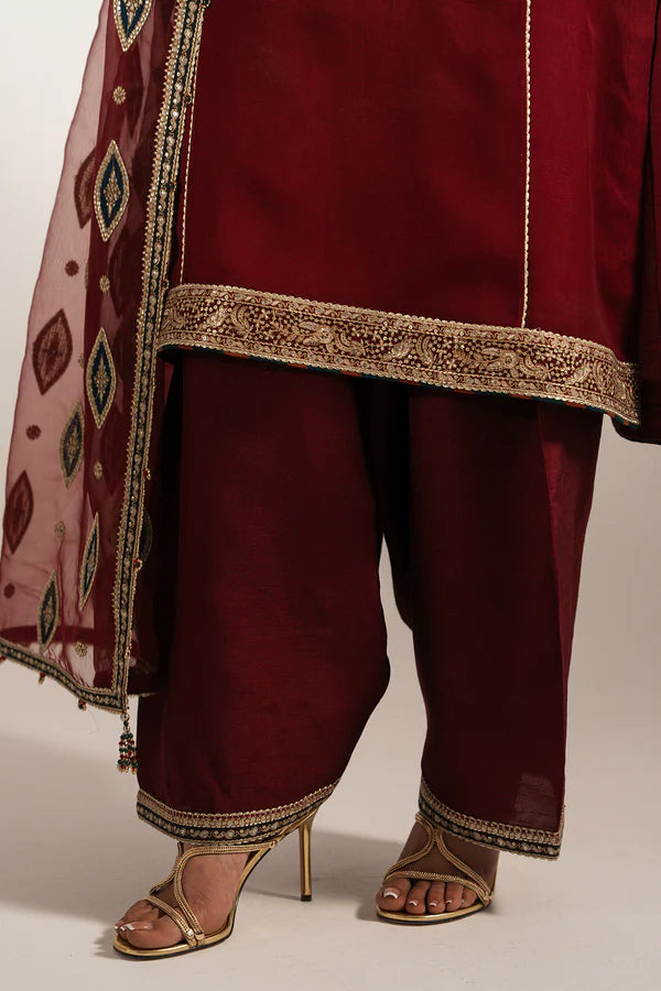 EMBROIDERED CHIFFON UC-3072