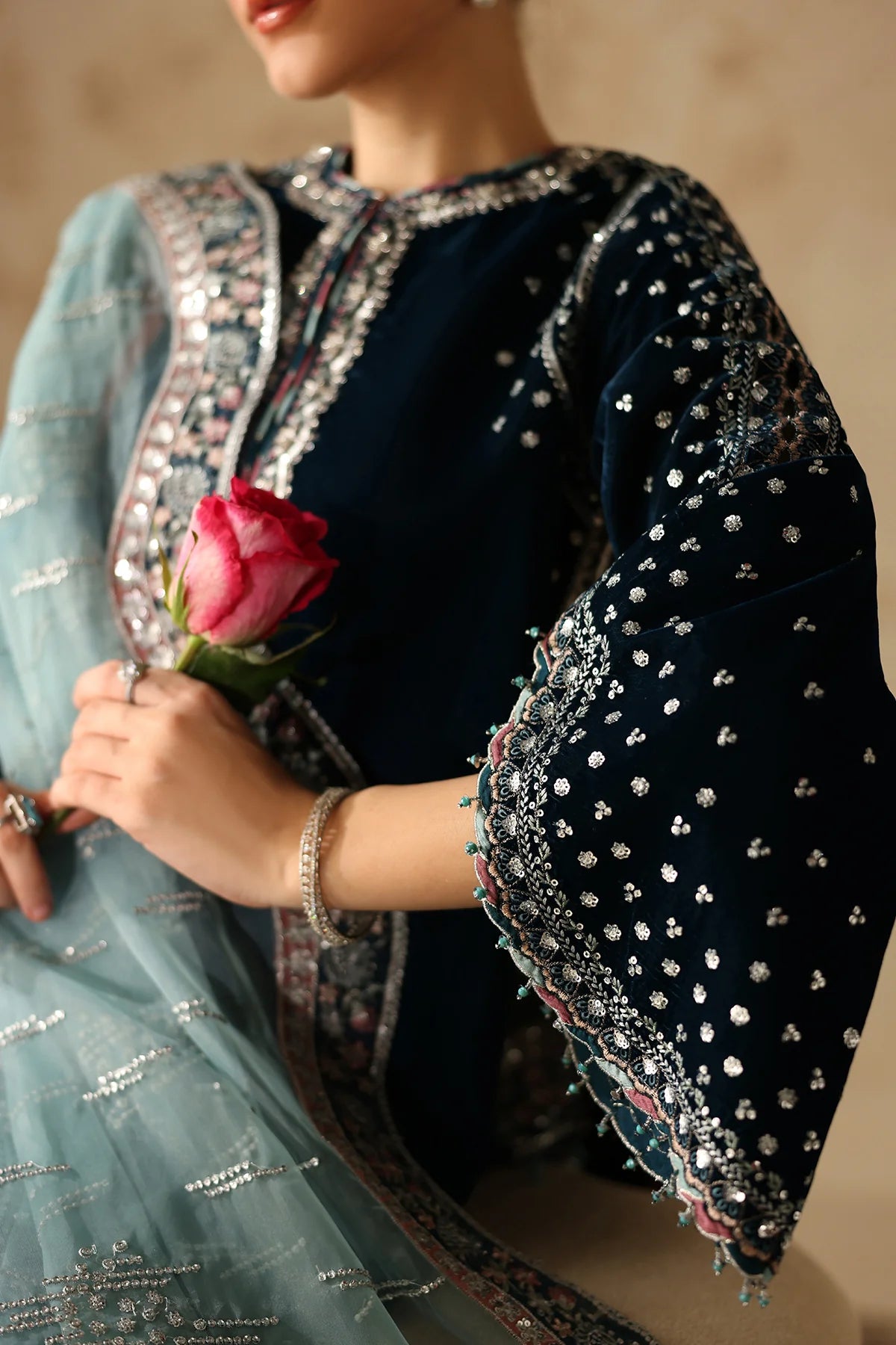 EMBROIDERED VELVET UF-4310