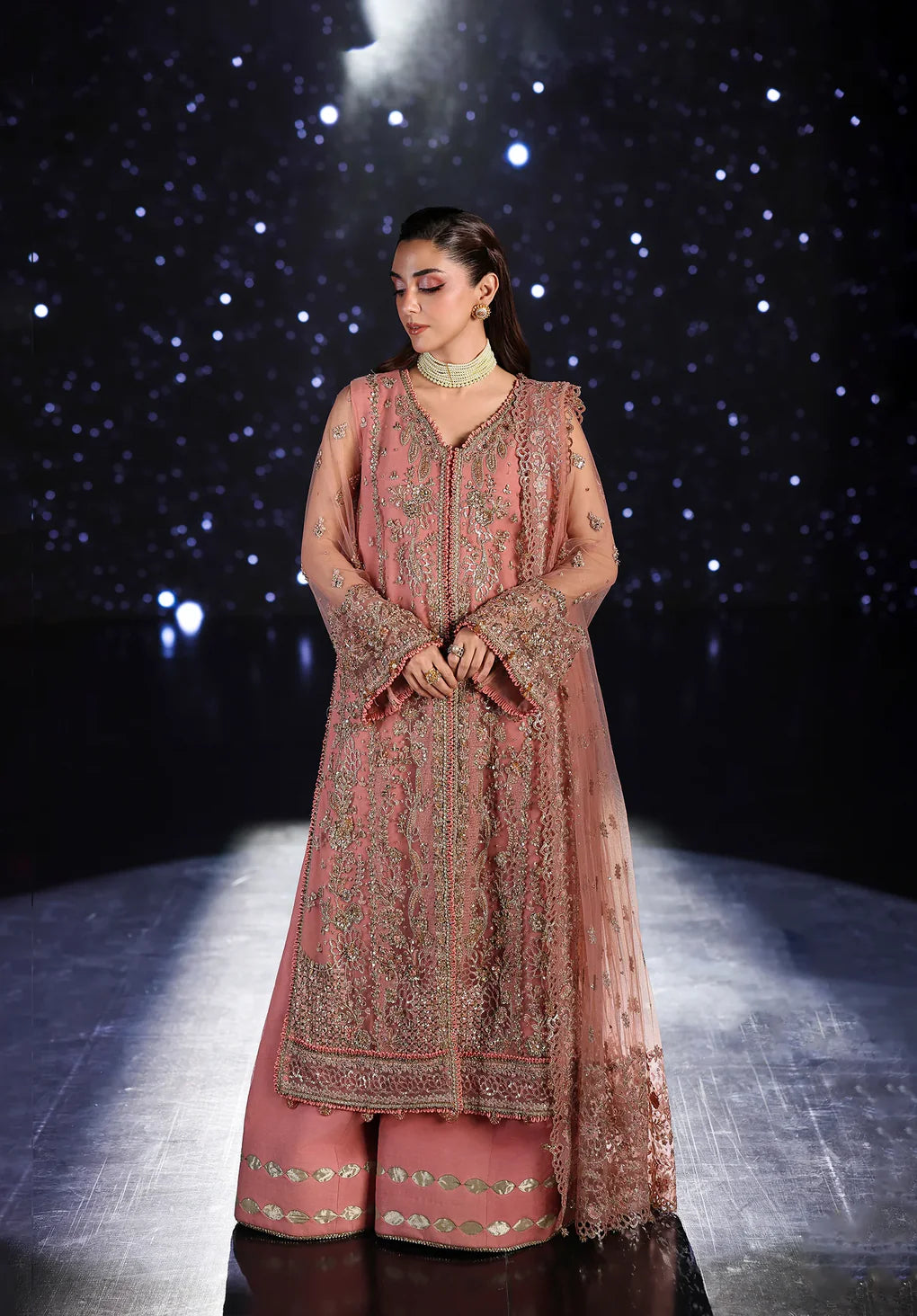 ESH-05 BEYOND BEAUTY