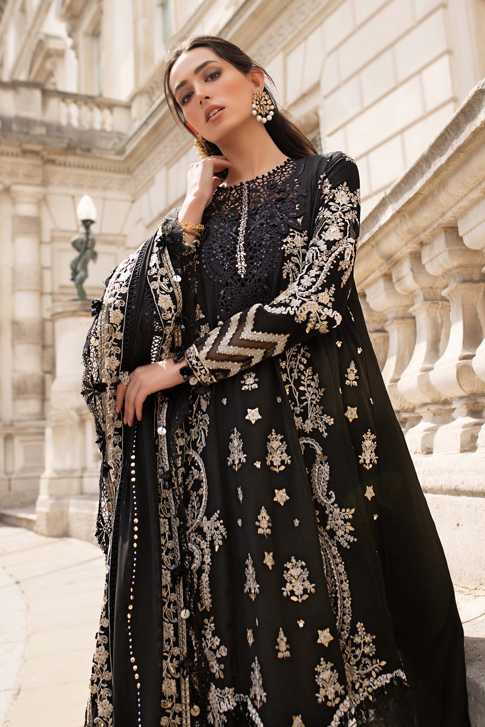 Embroidered Raw Silk Suit-03