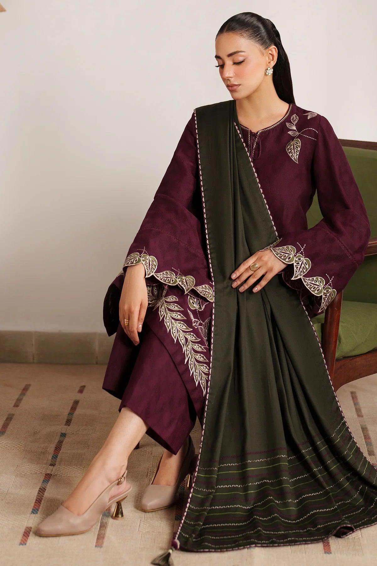 EMBROIDERED JACQUARD KHADDAR UW-0147
