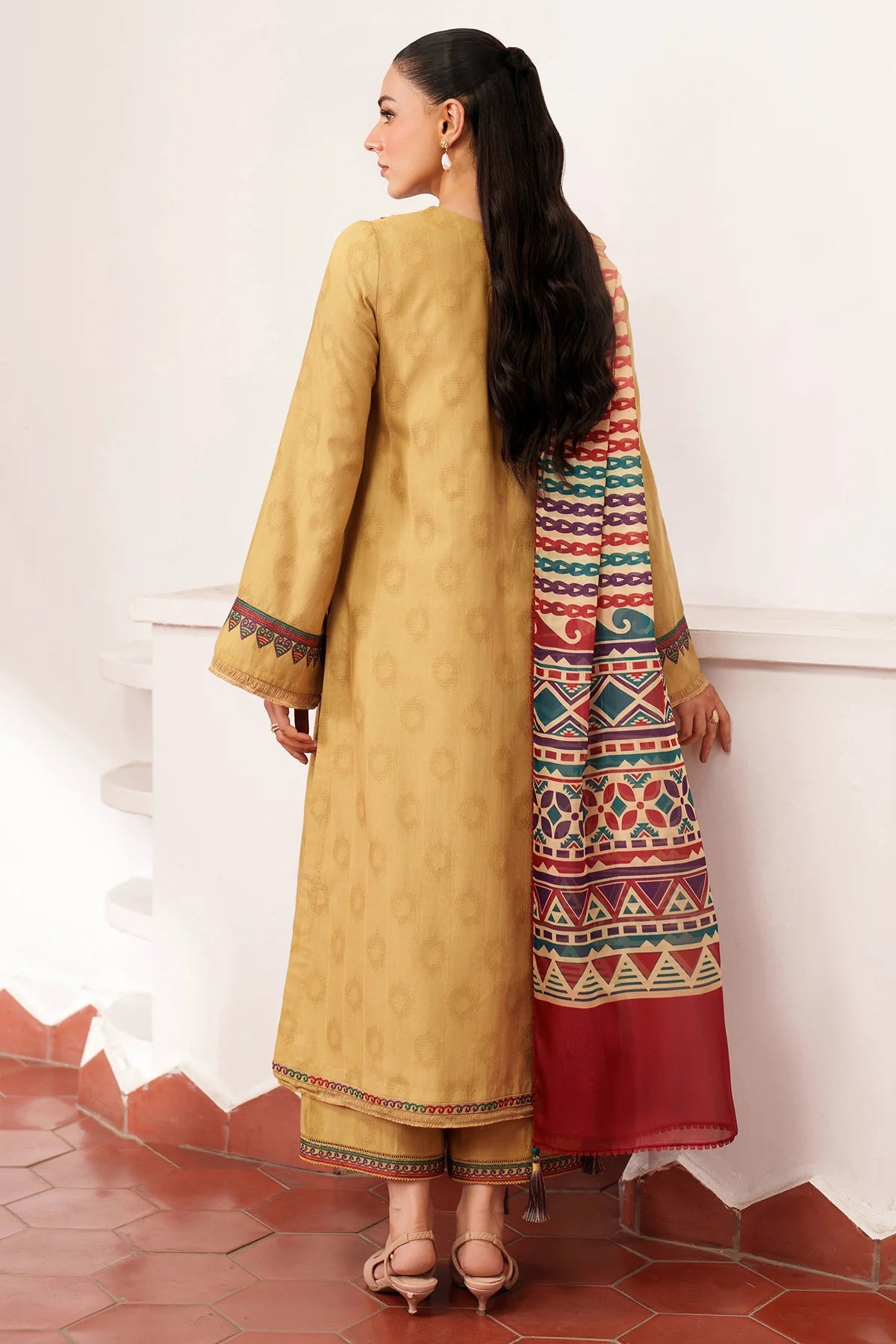 EMBROIDERED JACQUARD KHADDAR UW-0142